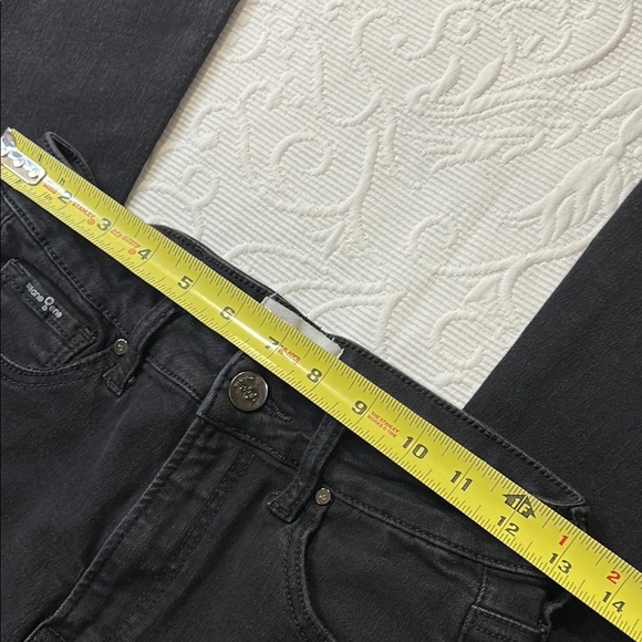 Black Flare Wide Leg Jeans with Smooth Texture. High rise. Flare. Raw hem. 5/26 - Picture 5 of 9